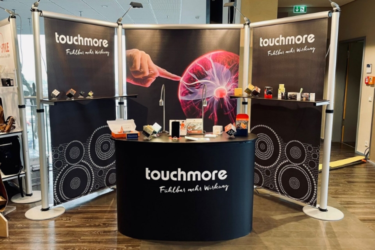 Bild von WER Touchmore Messestand klein 